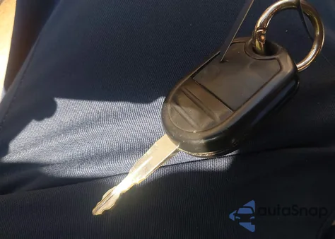 2008 Ford Mustang V6 Deluxe/V6 Premium z USA, uszkodzony, nr VIN 1ZVHT80N285101881